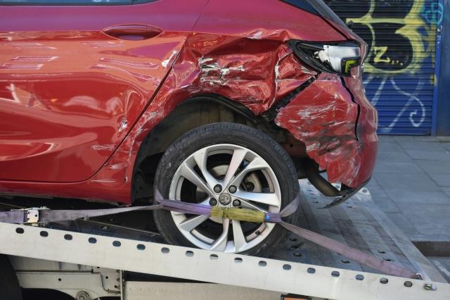7 Things You Should Never Say After a Car Crash